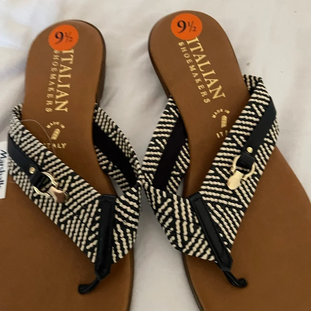 Italian Shoemakers Black and Cream Braided Thong Sandals